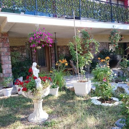 Appartement 48 M2 Avec Jardin Au Rdc Dans Villa A 5 Min A Pied Des Thermes De Vernet-Les-Bains, Location De Samedi A Samedi Zewnętrze zdjęcie